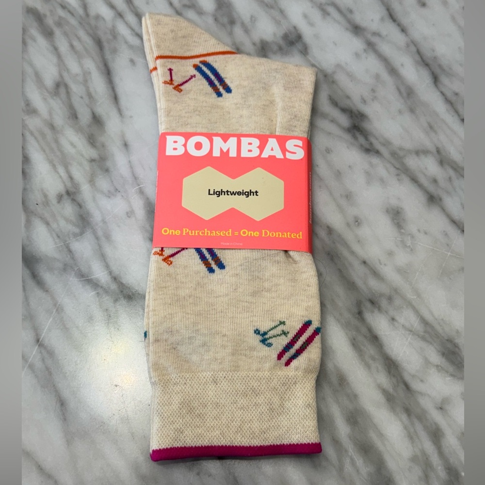 Bombas, Lightweight Calf/Crew Cotton Blend Socks, Beige with Ski Motif, Large